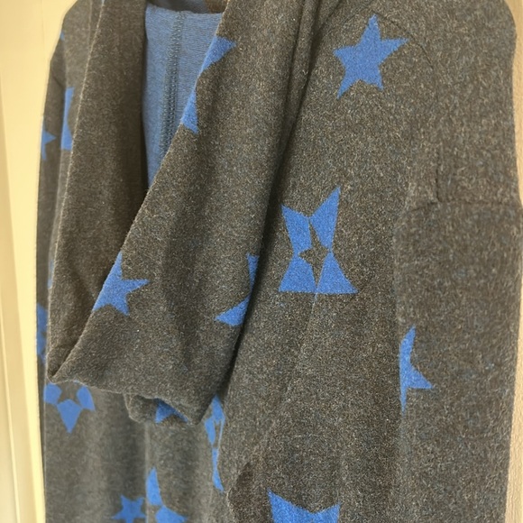 Luc Fontaine hooded women’s tunic.  Size 8 Like new. Soft. - Picture 5 of 9